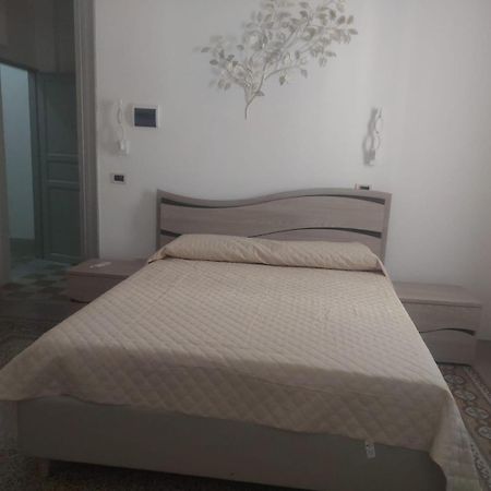 Guest House Lamphotel Militello Palermo Zewnętrze zdjęcie