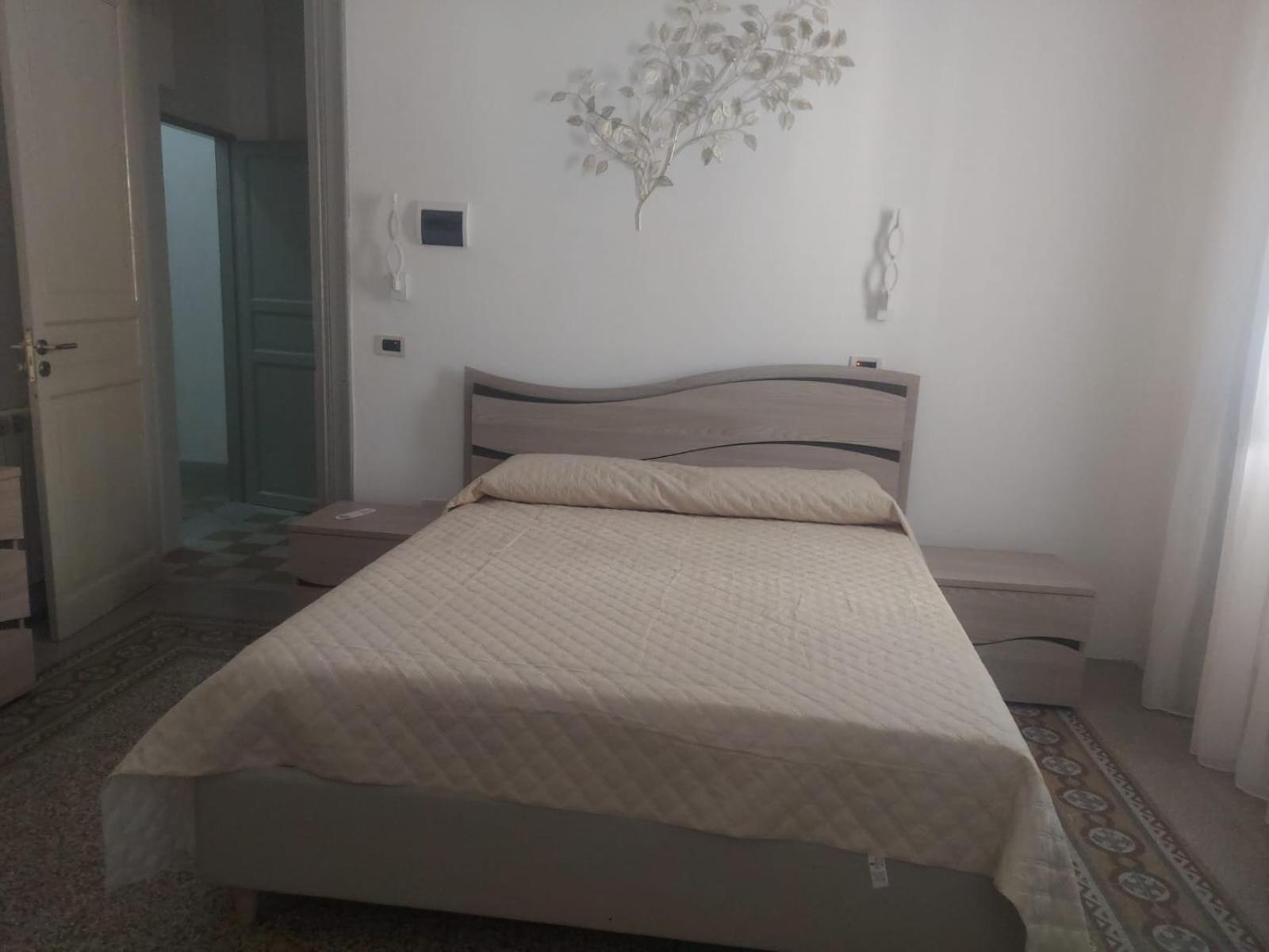 Guest House Lamphotel Militello Palermo Zewnętrze zdjęcie