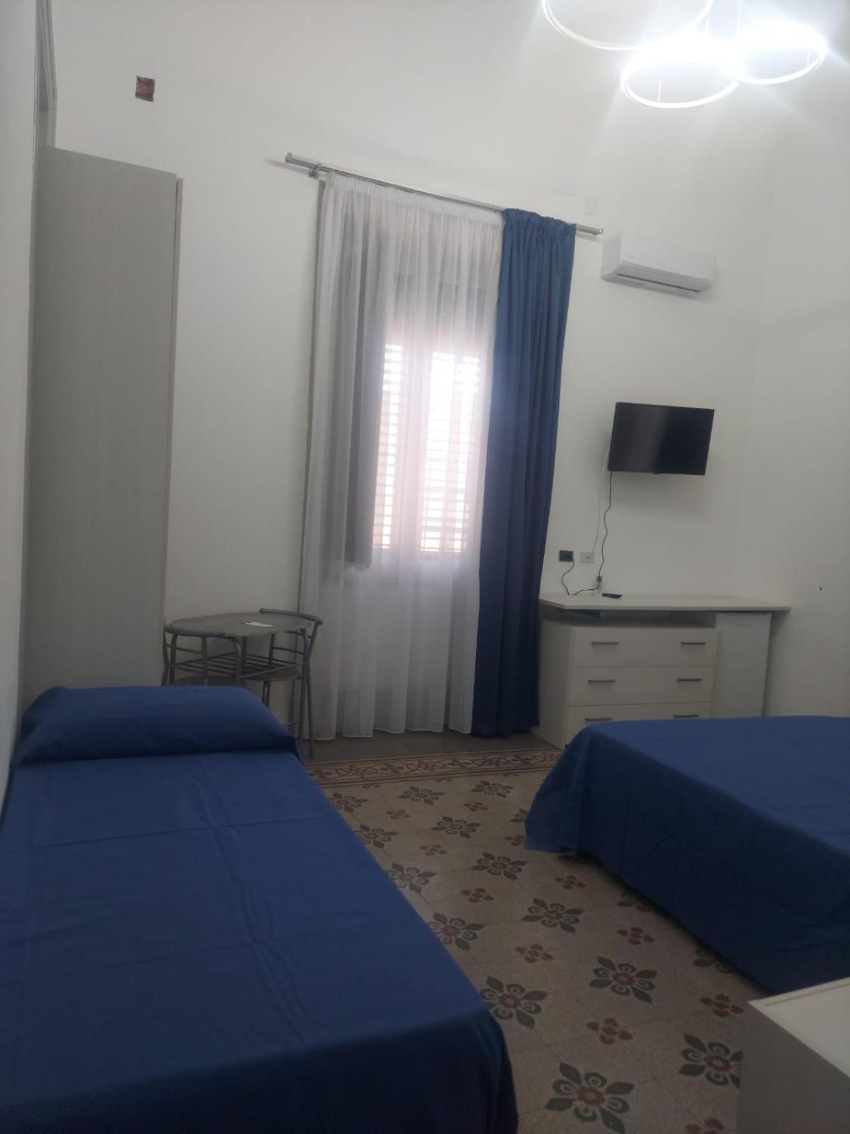 Guest House Lamphotel Militello Palermo Zewnętrze zdjęcie