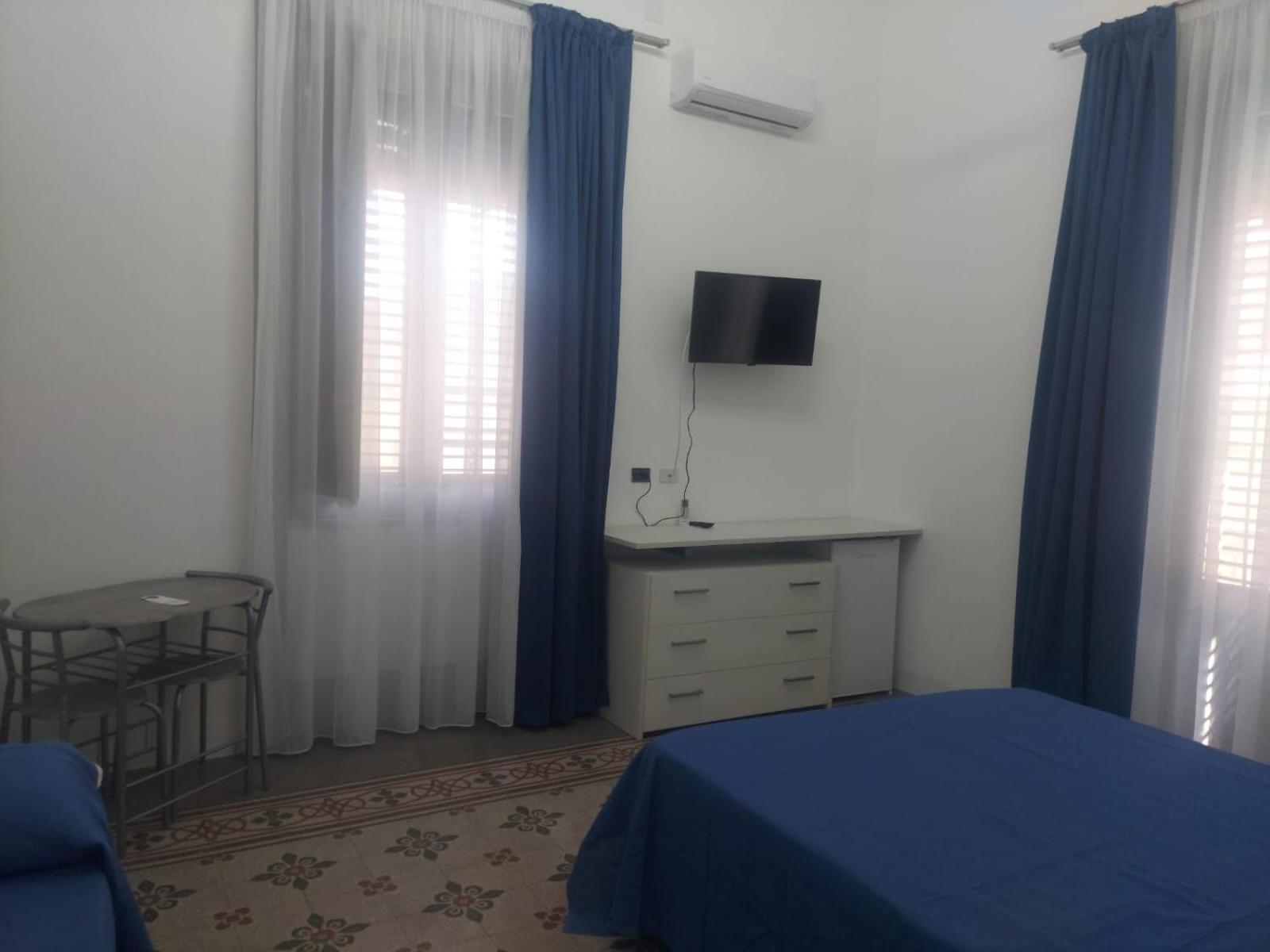 Guest House Lamphotel Militello Palermo Zewnętrze zdjęcie